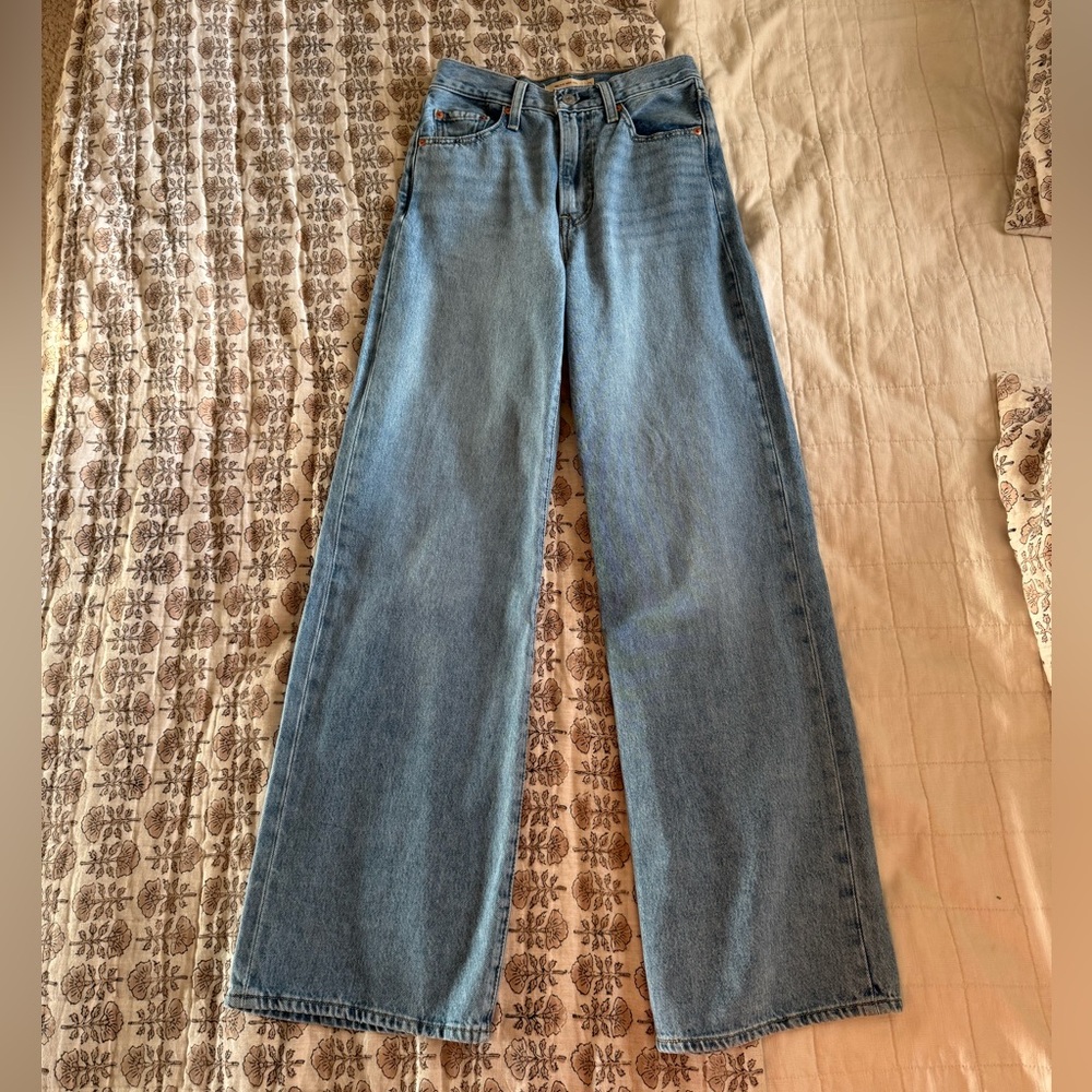 Levi’s Ribcage Wideleg 25X32 Far and Wide